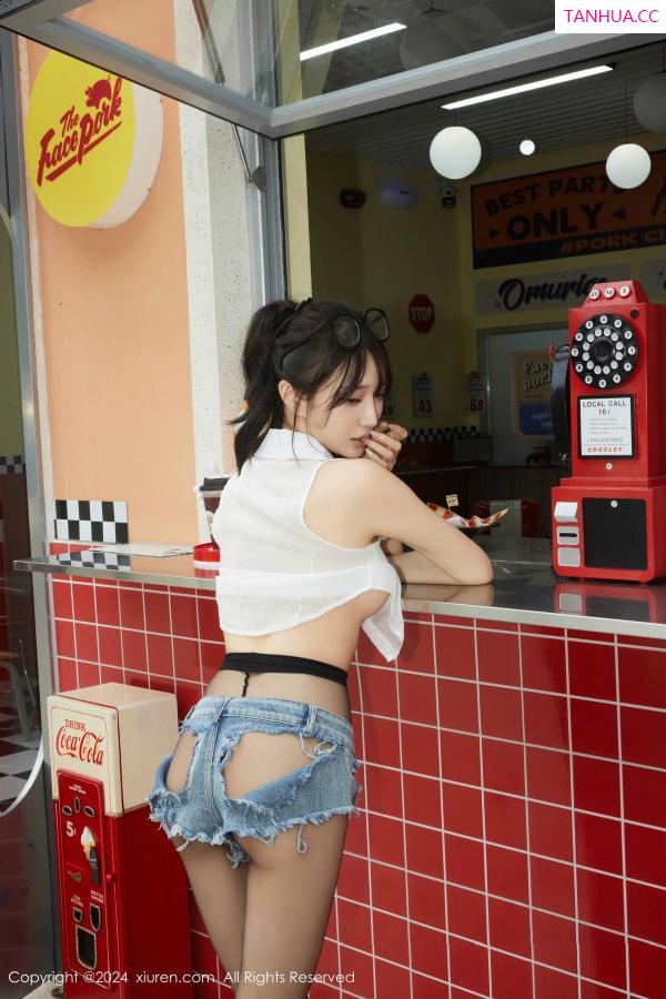玥儿玥  [XiuRen]高清写真图 2024.07.05 No.8811 玥儿玥er 黑丝美腿第61张图片